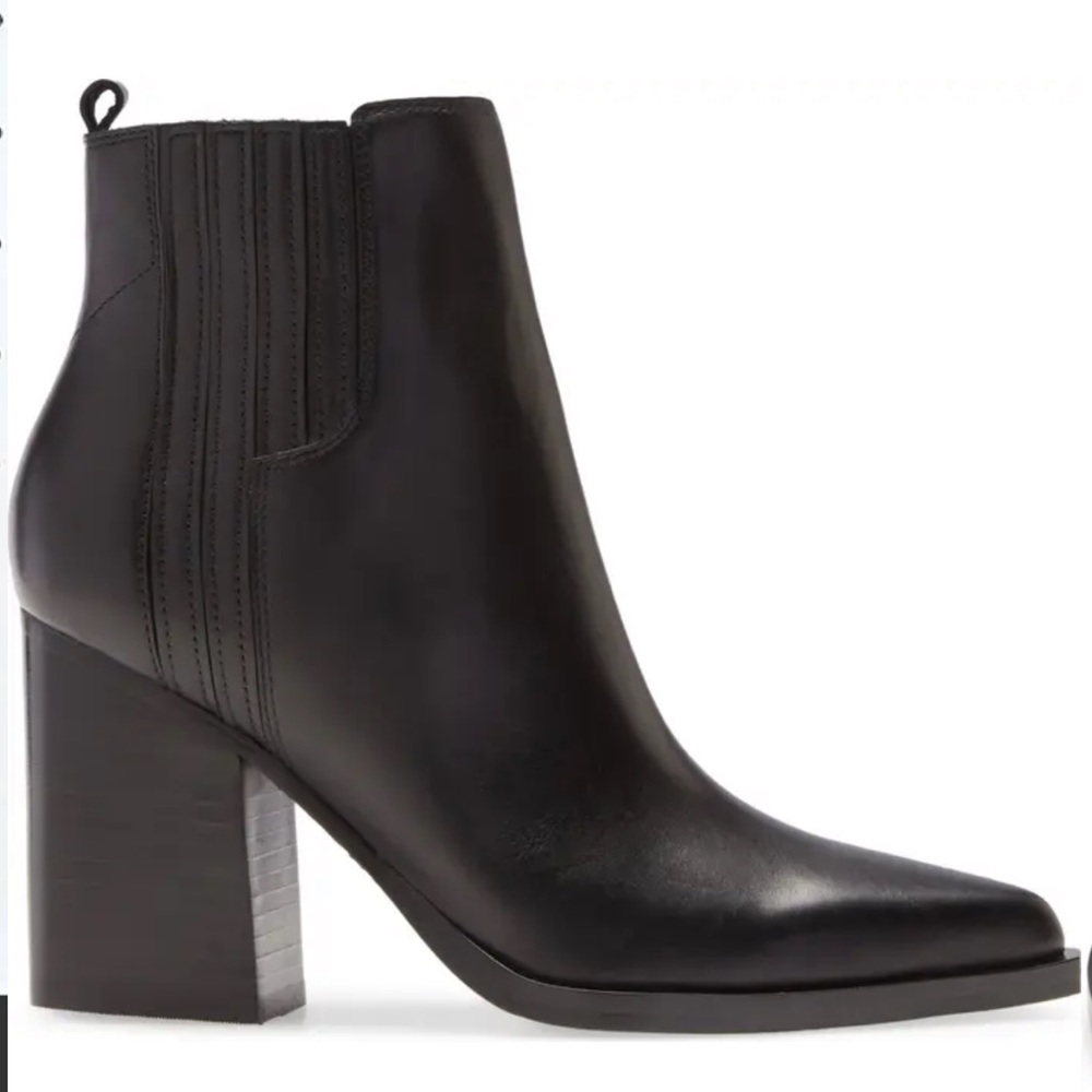 Marc Fisher black pointed boot. NWOT size: 7.5